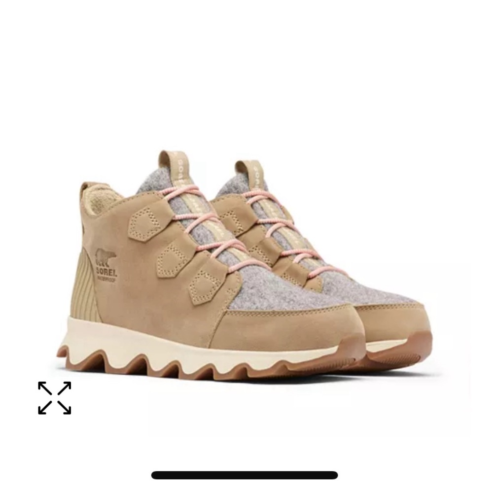 Sorel Lace Up Kinetic Caribou boots